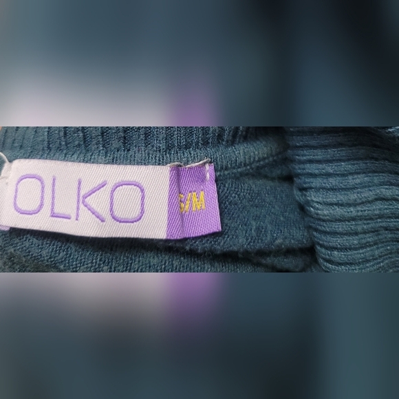 OLKO - Turtleneck Sweater - Size S/M - Picture 7 of 7